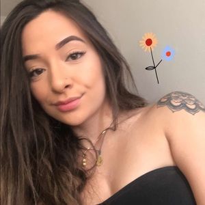 Meet your Posher, Daniela